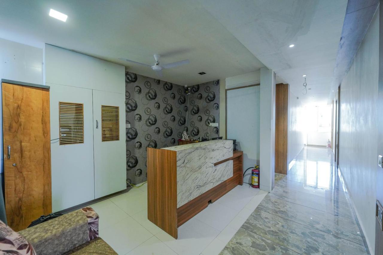 Hotel New Empire Ahmadabad Zewnętrze zdjęcie